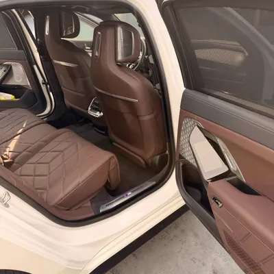 BMW i7 - 19