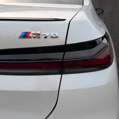 BMW i7 - 8