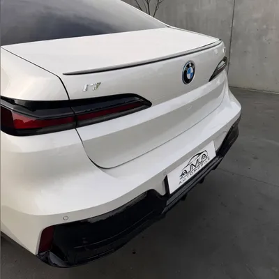 BMW i7 - 7